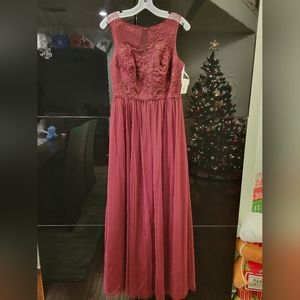 David's Bridal Bridesmaid Dress Size 8 Wine Color